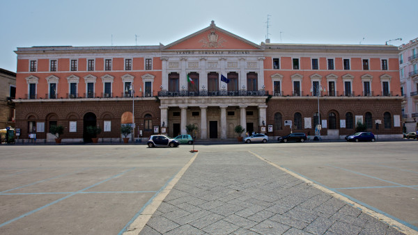 Comunicato Stampa, Mola di Bari Vernissage MOSTRA “RADICI”