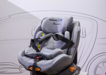 Firmato il decreto, scatta l’obbligo dei seggiolini anti-abbandono