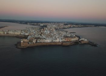 Perchè scegliere Gallipoli, la città bella, per le vacanze: cosa vedere, assaggiare e visitare