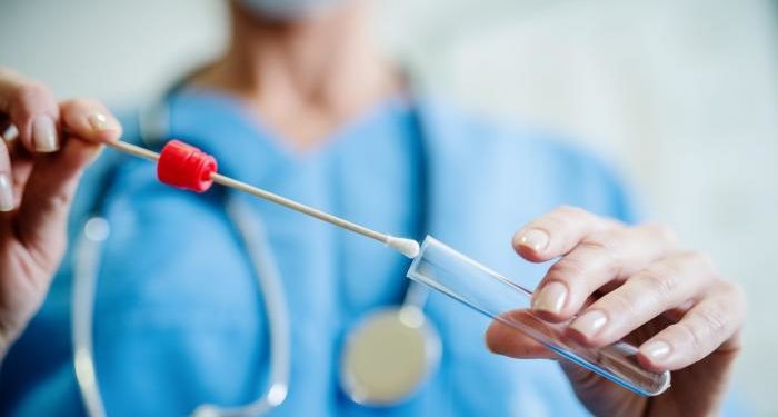 Tamponi faringei per i segmenti di popolazioni più esposti al Covid-19