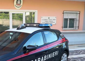 Spara alla finestra con un fucile ad aria compressa, denunciato ventenne