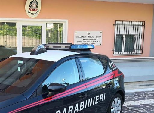 Spara alla finestra con un fucile ad aria compressa, denunciato ventenne