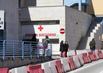 Campania: Approvato il piano di potenziamento delle terapie intensive. Programmati su indicazione del Ministero oltre 800 posti letto