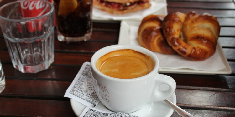 Cultura del caffè espresso napoletano, la Regione Campania avvia la procedura di iscrizione nel Patrimonio Unesco