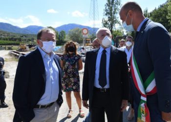 Sopralluogo alla discarica di Parapoti: De Luca: Bonifica storica dopo dodici anni