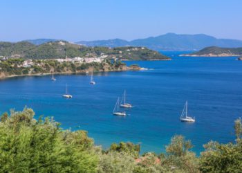 Covid-19, Trasporti marittimi in Campania: rimane in vigore l’ordinanza regionale