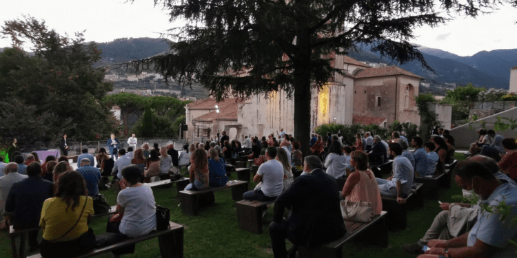 Promozione della dieta mediterranea a Ravello: Grande successo per la cerimonia della IV edizione del premio nazionale Pabulum