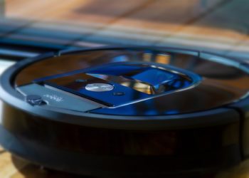 Pulizie di casa, la tecnologia robot lavapavimenti