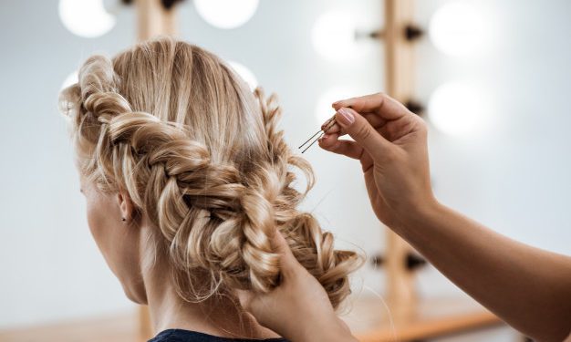 Quali sono gli attrezzi giusti per un parrucchiere? Ecco il kit perfetto