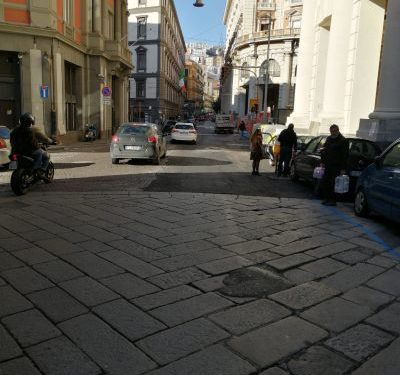 Riaperto il tratto stradale tra via Chiatamone e la Galleria Vittoria