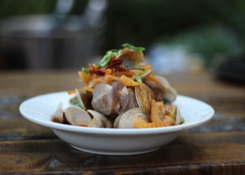 Come pulire le vongole: metodo efficace e veloce