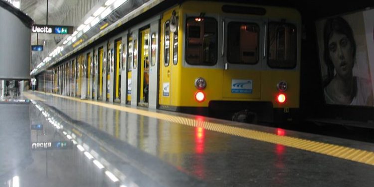 Napoli: Apertura straordinaria Metro per il piano anti-freddo