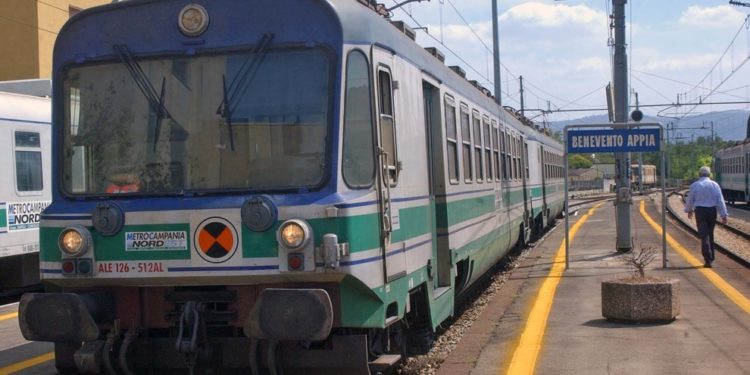 Ferrovia Benevento – Napoli, il sindaco Mastella ha incontrato EAV e pendolari