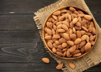 La dieta dei nostri figli e le mandorle