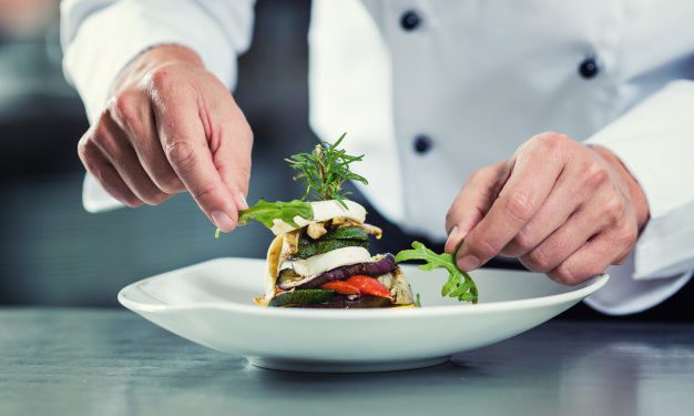 Protesta ristoratori, Sottosegretario Costa: “Solidarietà ad uno dei settori più colpiti dal Coronavirus”