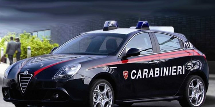 Pozzuoli (NA) Esecuzione ordinanza misura cautelare per estorsione aggravata dal metodo mafioso