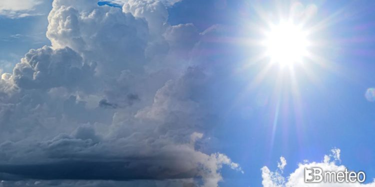 Scoppia l’estate nel weekend con caldo intenso, ma ancora qualche acquazzone