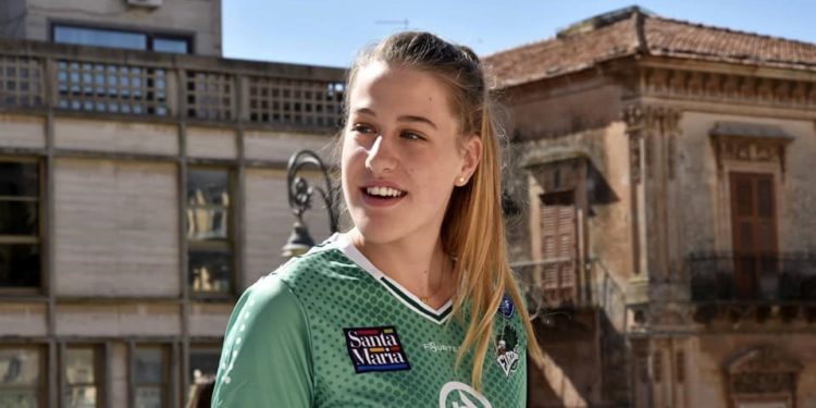 Lesione del legamento crociato per Martina Spinelli