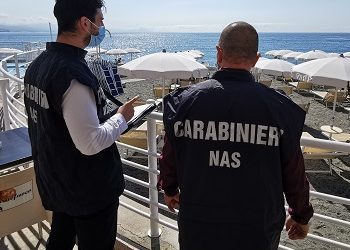 Carabinieri NAS: blitz negli stabilimenti balneari: uno su tre irregolare, 21 chiusure
