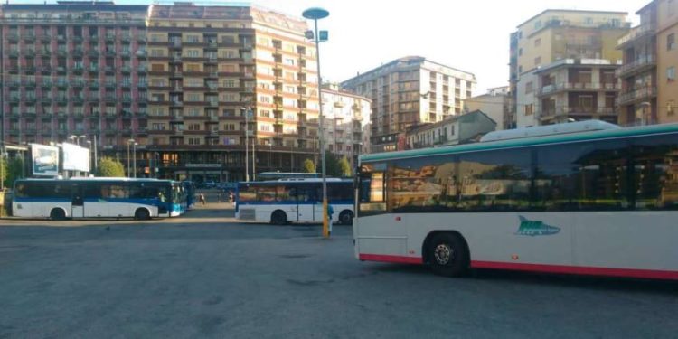 RIAPERTURA DELLE SCUOLE, AIR PRONTA CON IL PIANO TRASPORTI