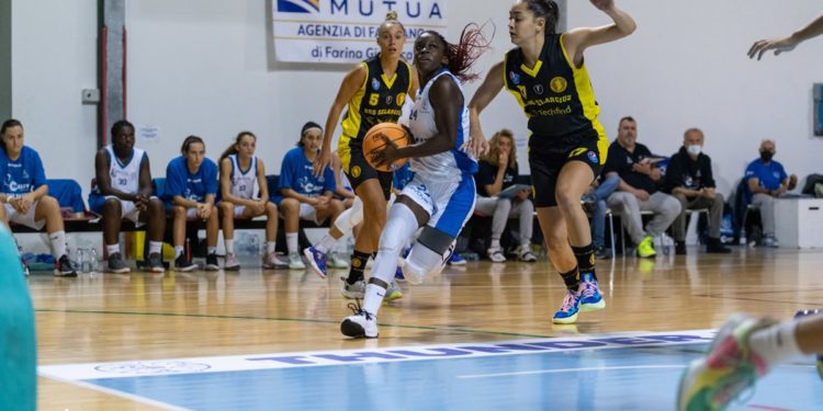 La presentazione di Halley Thunder Matelica-Battipaglia