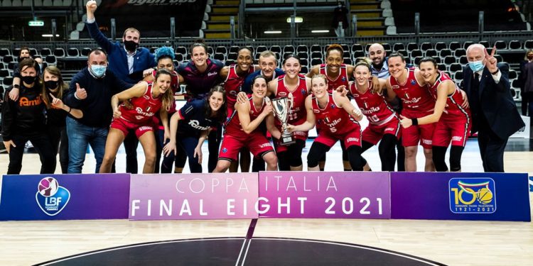 Techfind F8 – Il Famila Wuber Schio vince la sua dodicesima Coppa Italia, sconfitta Venezia in Finale