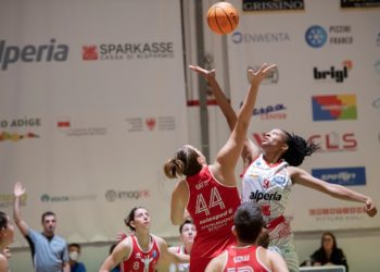 Autosped Castelnuovo Scrivia, sesto acuto