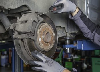 Come mantenere e aiutare le pastiglie dei freni a durare più a lungo
