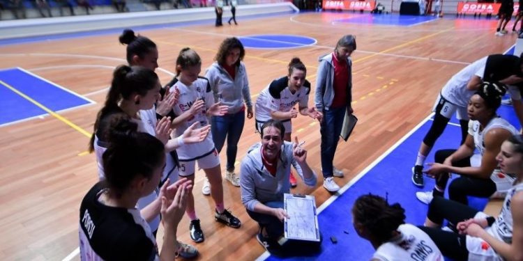 Faenza, esonerato coach Diego Sguaizer