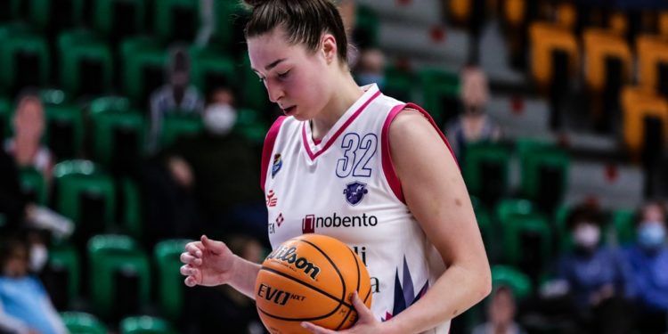 Techfind Serie A1: impresa esterna di Geas, uragano Shepard-Lucas per la vittoria di Sassari. I commenti in “mixed zone”