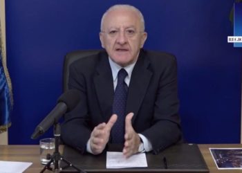 Campania, De Luca: “Per la scuola misure semplici e gestibili”