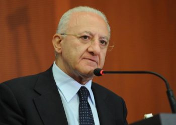 COVID, DE LUCA: NUOVE MISURE DEL GOVERNO AL DI SOTTO DEL NECESSARIO. UNA CONFUSIONE INDESCRIVIBILE, INGESTIBILE E INCONTROLLABILE