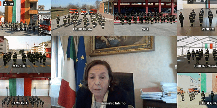Lamorgese al giuramento dei vigili del fuoco del 91° corso: coraggio e altruismo, caratteri distintivi del Corpo nazionale