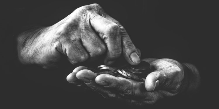 Poste Italiane: da aprile le pensioni in pagamento dal primo giorno del mese