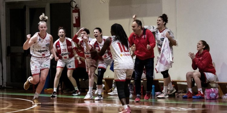 Il derby dai due volti non premia il BC Bolzano