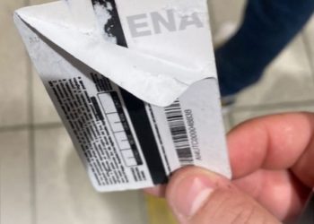 𝗙𝗮𝗹𝘀𝗶𝗳𝗶𝗰𝗮𝗻𝗼 𝗯𝗶𝗴𝗹𝗶𝗲𝘁𝘁𝗼 𝗽𝗲𝗿 𝘃𝗶𝗮𝗴𝗴𝗶𝗮𝗿𝗲 𝘀𝘂𝗹 𝗯𝘂𝘀, 𝗔𝗶𝗿 𝗖𝗮𝗺𝗽𝗮𝗻𝗶𝗮 𝗱𝗲𝗻𝘂𝗻𝗰𝗶𝗮 𝗶𝗹 𝗰𝗮𝘀𝗼 𝗮𝗹𝗹𝗮 𝗣𝗼𝗹𝗙𝗲𝗿