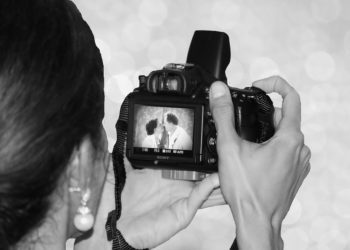 Le caratteristiche che non devono mancare in un fotografo da matrimonio