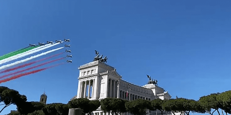 Festa della Liberazione, Lamorgese: dovere delle Istituzioni e di ogni cittadino mantenere solidi i valori fondanti della nostra democrazia
