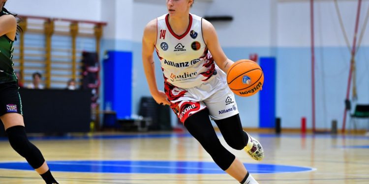 Ilaria Panzera con l’Allianz Geas fino alla stagione 2024/25