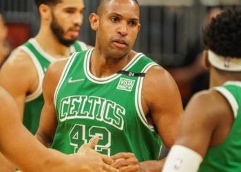 Playoff Nba, Boston Celtics in finale contro Golden State