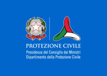 Emergenza Ucraina: partito il treno con 45 mezzi antincendio donati dai Vigili del Fuoco