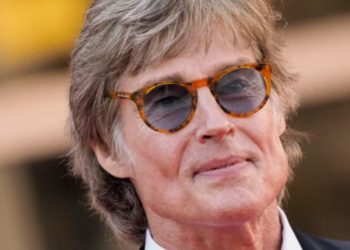 Forza Italia, Ridge di Beautiful sul palco a Napoli