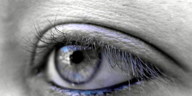 Occhi rossi e doloranti, in che modo come combattere l’affaticamento oculare