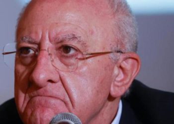 Governo, De Luca: “Umiliante circo equestre M5S, Lega e Fi”