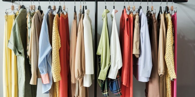 Camicie a maniche corte o lunghe, come scegliere quella più adatta al proprio fisico