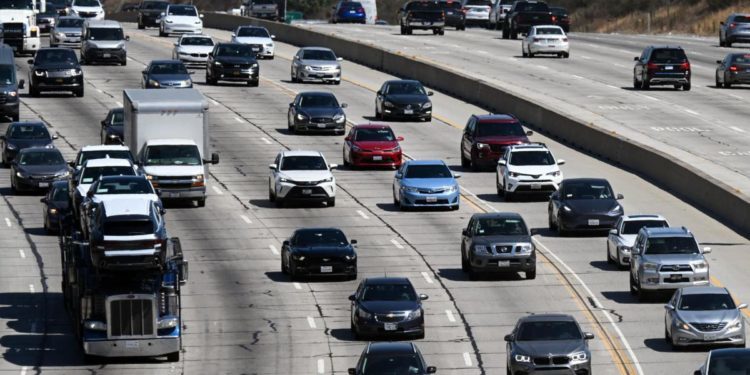 California, entro il 2035 bando alle vendite di auto a benzina