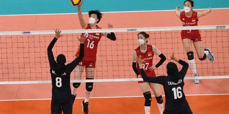 Pallavolo e covid, Cina in campo con mascherine