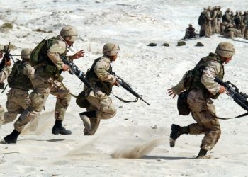 Italiano combatte al fianco degli ucraini: indagato