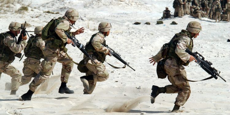 Italiano combatte al fianco degli ucraini: indagato