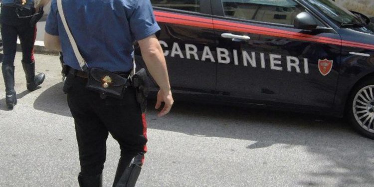 Napoli, lite con coetanei: 16enne in pericolo di vita